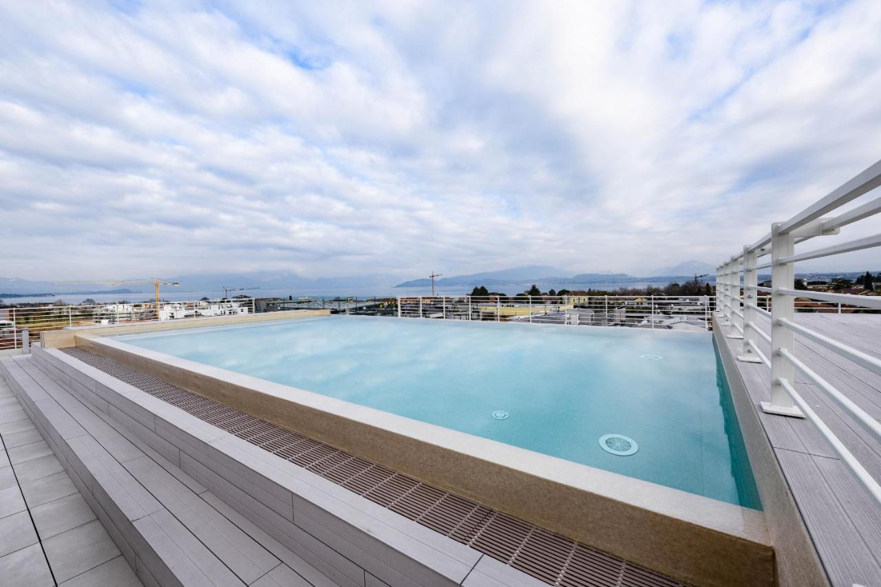 Opalia Residence - Garda Lake Lifestyle Apartment Peschiera del Garda Extérieur photo