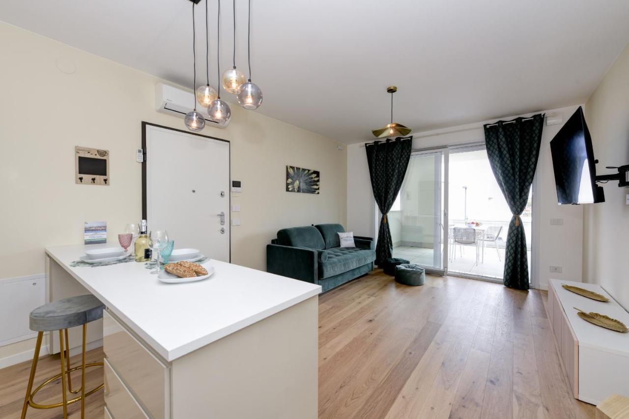 Opalia Residence - Garda Lake Lifestyle Apartment Peschiera del Garda Extérieur photo