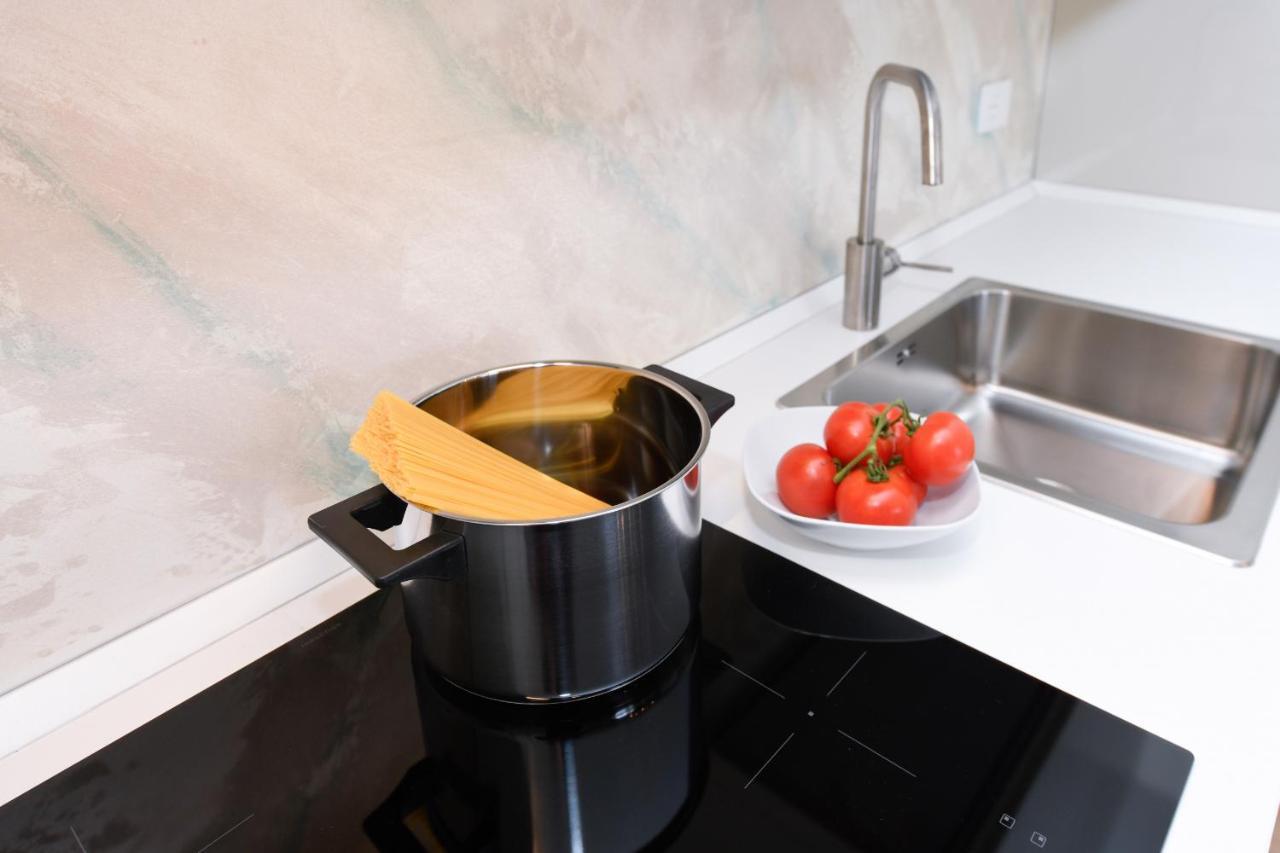 Opalia Residence - Garda Lake Lifestyle Apartment Peschiera del Garda Extérieur photo